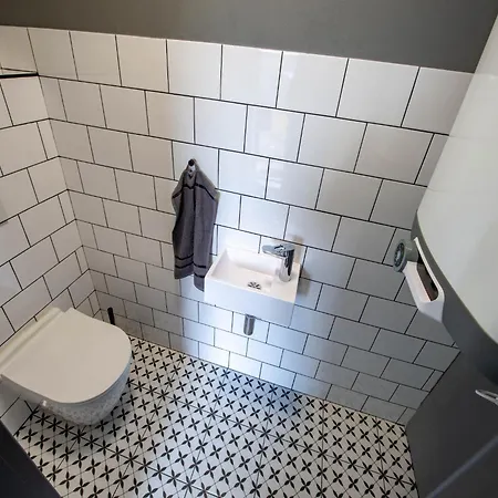 In By Ovec Near Harusak * Ujcov